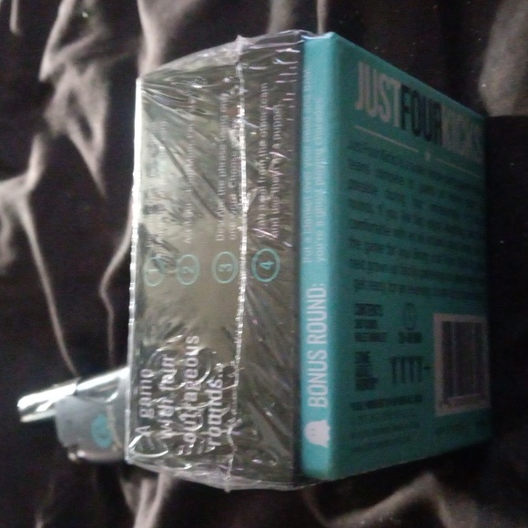 JUST FOUR KICKS- GAME - Picture 6 of 6